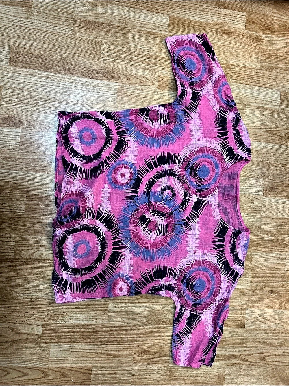 Abstract Print Short Sleeve Top in Pink & Blue